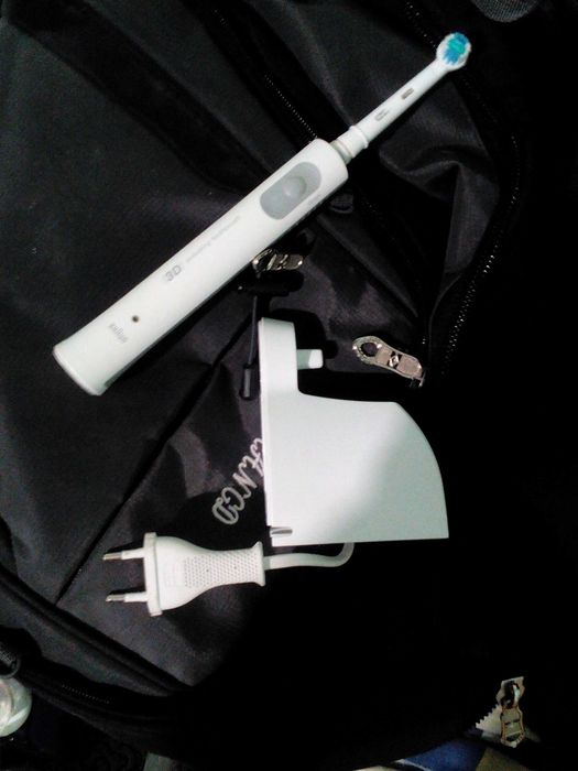 Зубная щётка BRAUN 3D Pulsating toothbrush из Германии, обмен в объявл