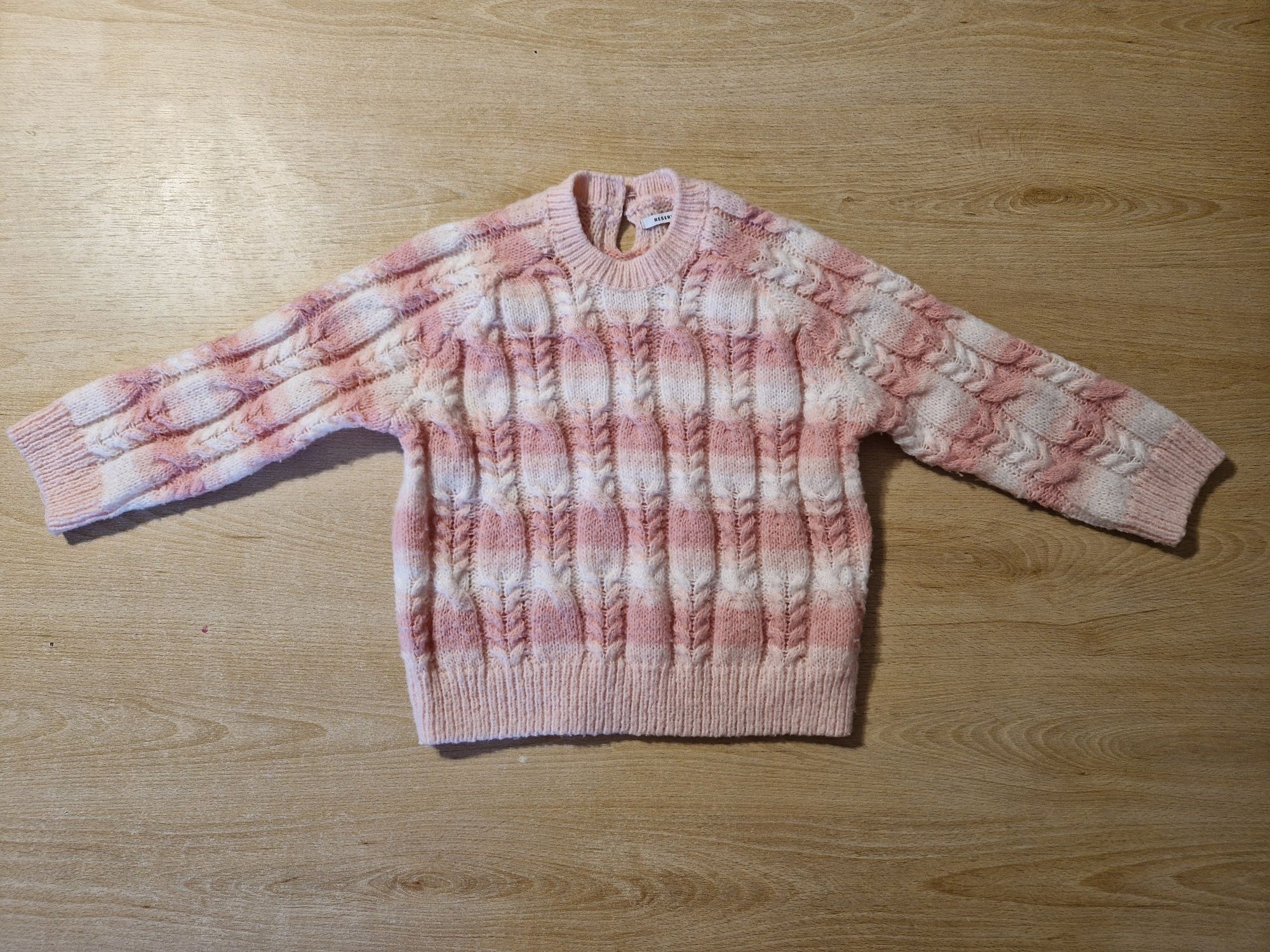 Sweterek Reserved 110