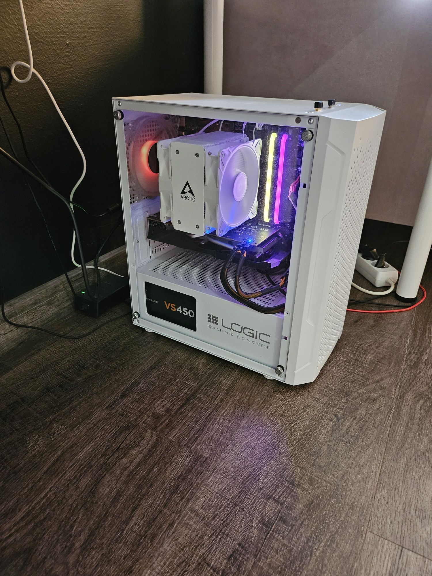 Komputer stacjonarny Ryzen 5 2600x, 16GB DDR4, DYSK 1,8TB, RX580 8GB