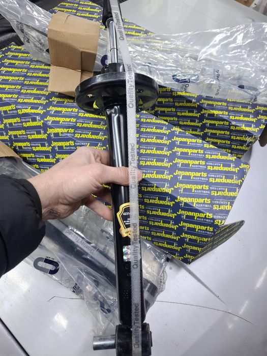 Задні Амортизатори ауді а4 б5