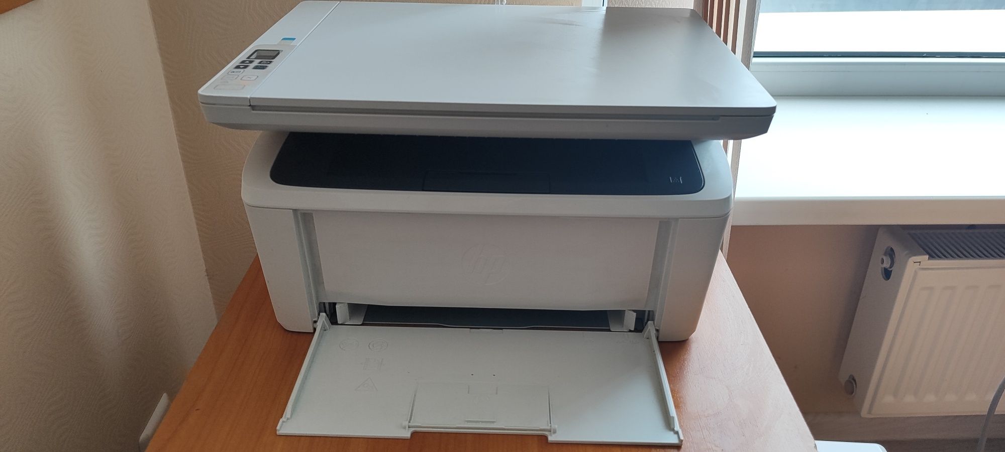 Продам лазерний принтер hp m28w