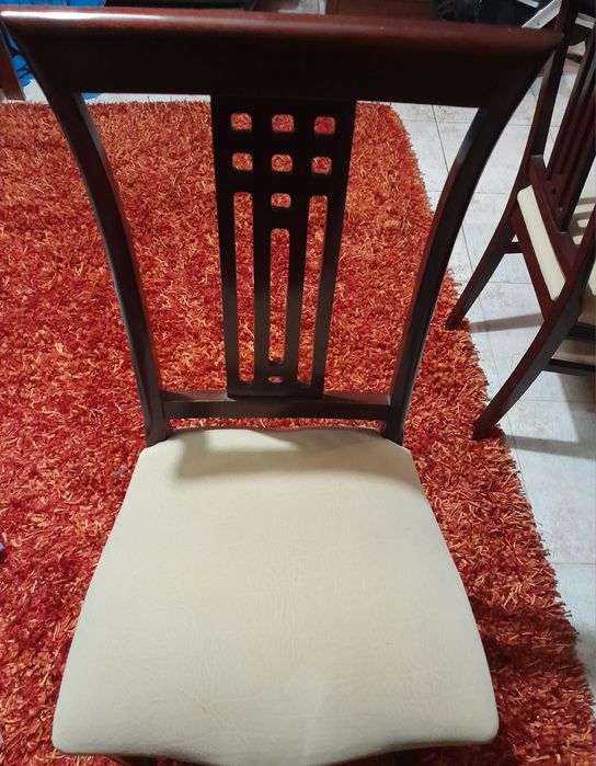 Mesa de Mogno Lacado + 6 cadeiras