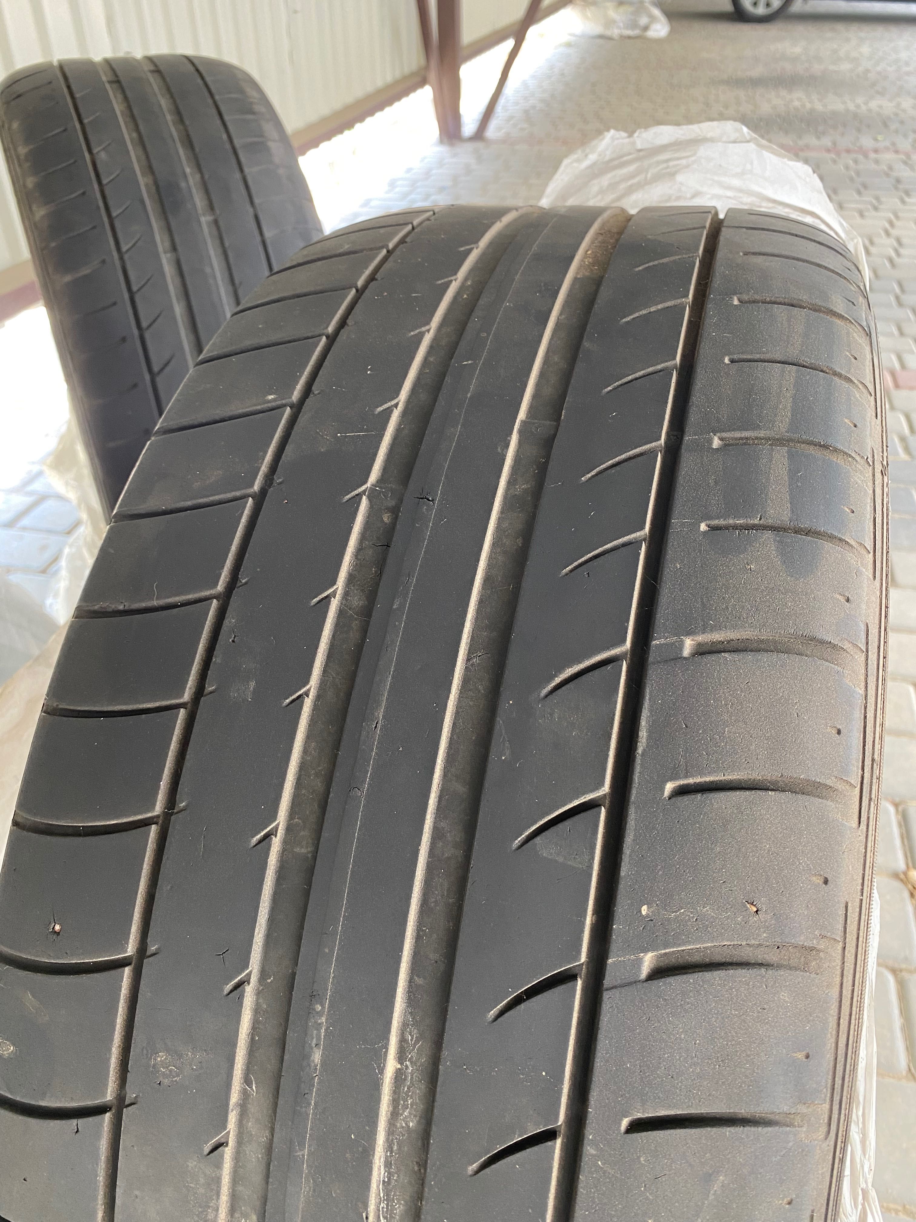 Dunlop 275/40/22