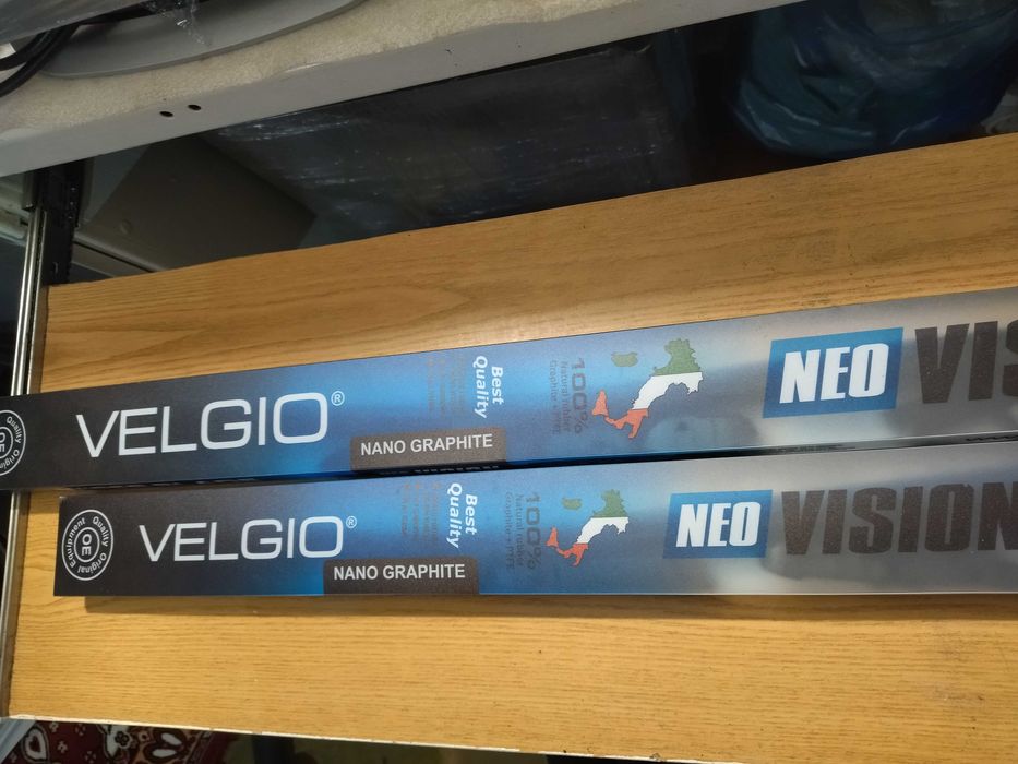 Щітка склоочисника Двірник Безкаркасний Velgio Neo Vision 700мм 550 мм