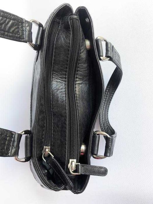 Кожаная сумочка tula by radley, отличное качество.