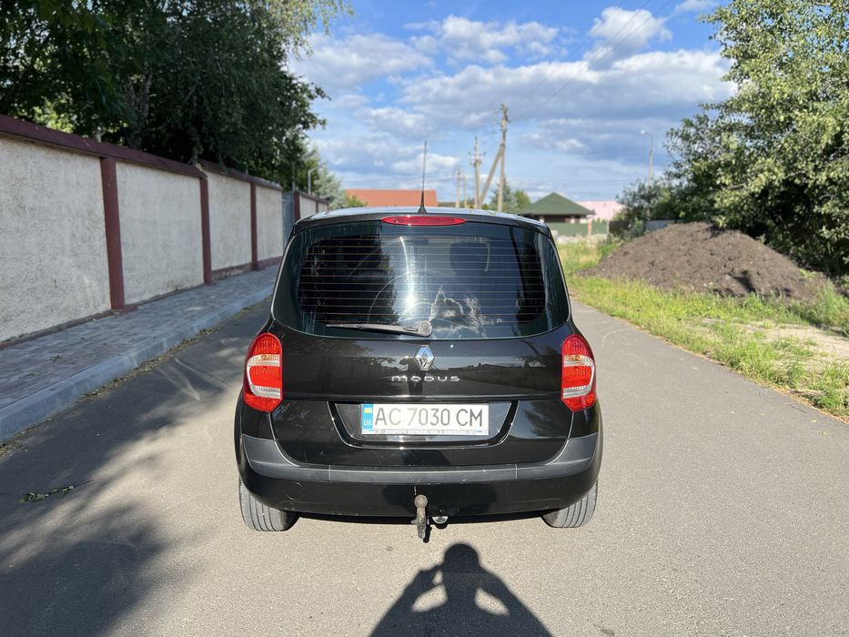 Продаю RENAULT MODUS 1.5 дизель.