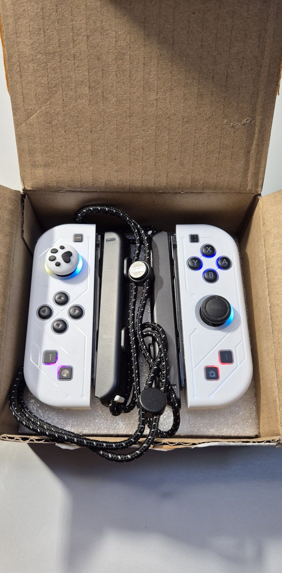 Joy-Con brancos - Comandos Nintendo Switch OLED