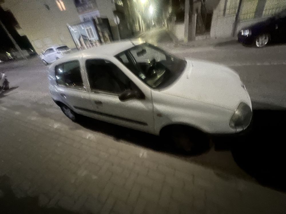 Clio 1.2 1998 essence