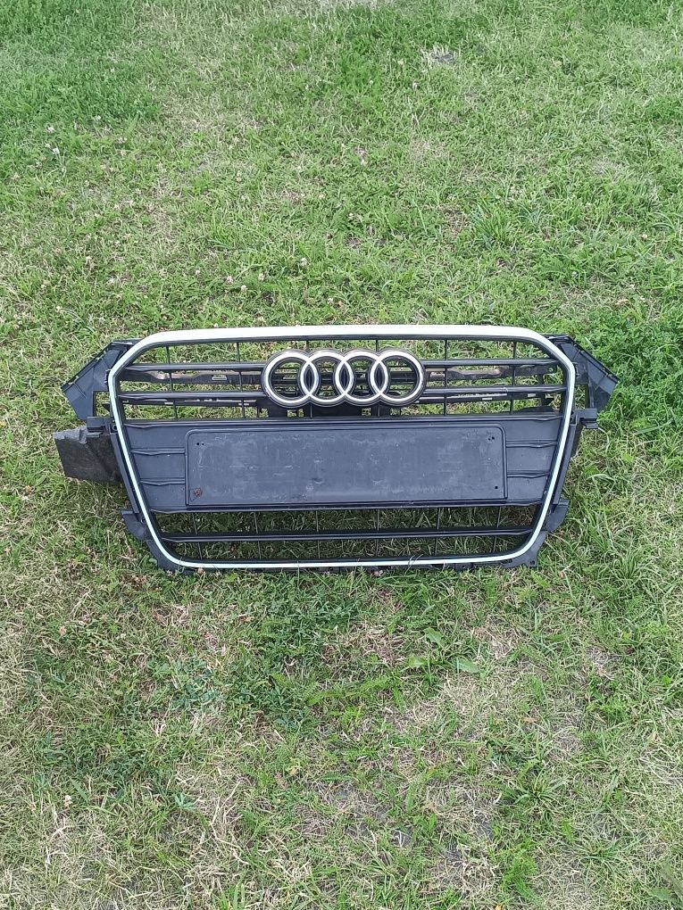 Grill Audi A4 B8 S-Line lift
