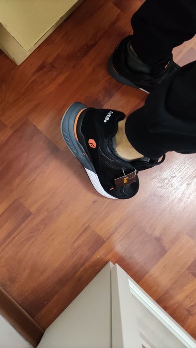 Buty sportowe Fitville Roz 43  28 cm