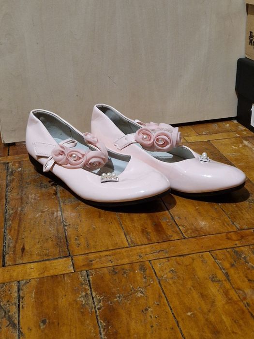 Продам туфельки, балетки, взуття, для дівчинки