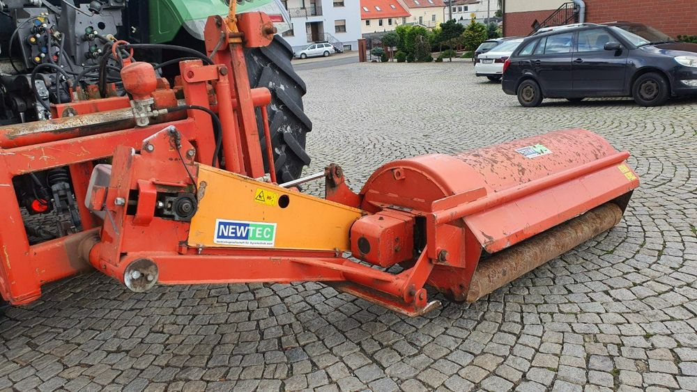 inny Mulczer kosiarka DUCKER USM 18VR2 skarpowy boczny