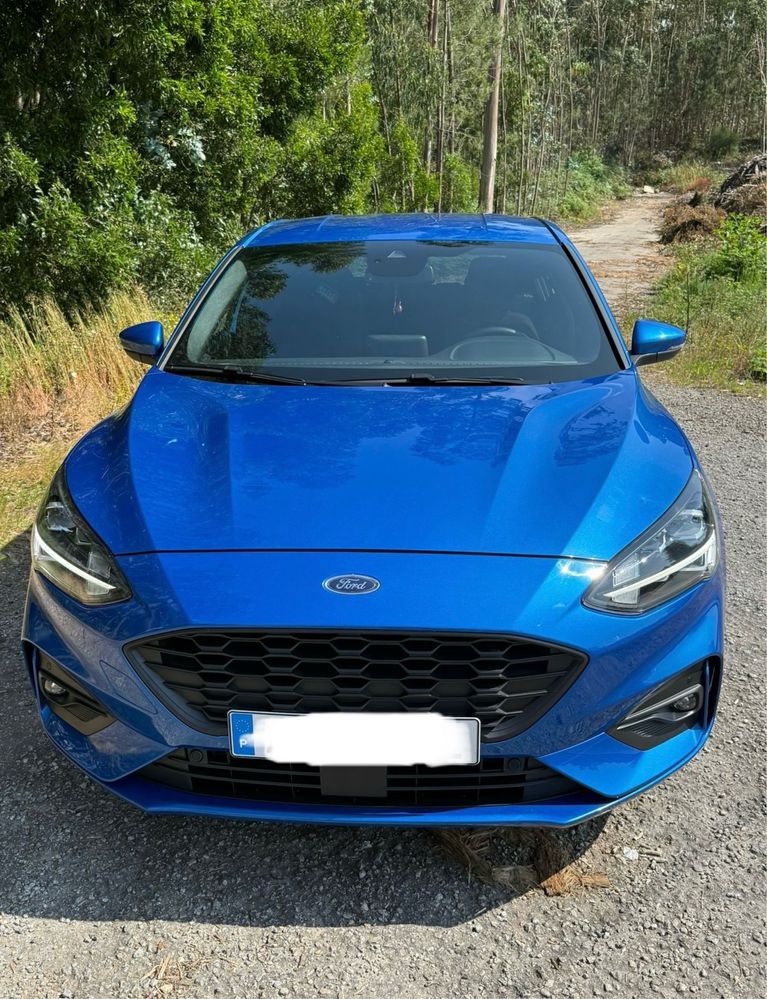Ford focus st line X 155cv