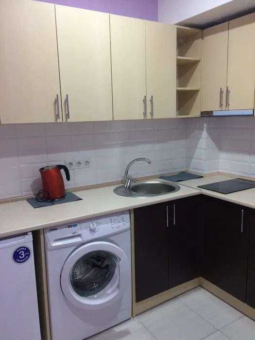 Продам большую 1к.гостинку,евро,4\6,ул.Б.Панасовская (404577)