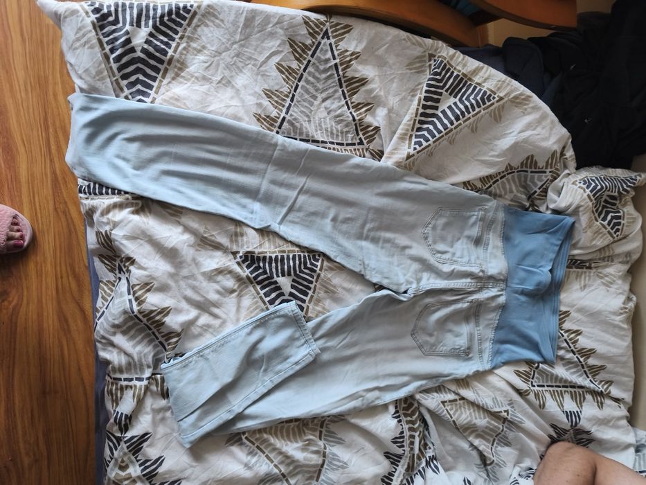 Ubrania ciążowe w dobrym stanie