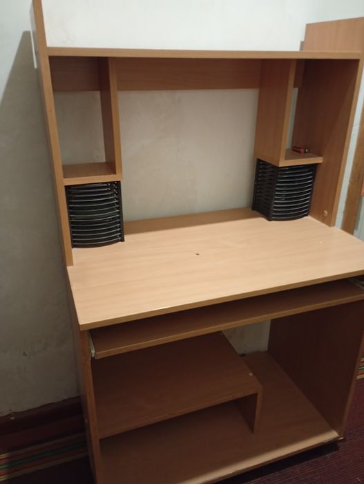 Стол ,продам,компьютерний  ,