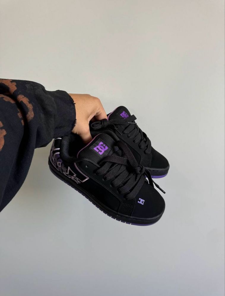 дутиші DC shoes.