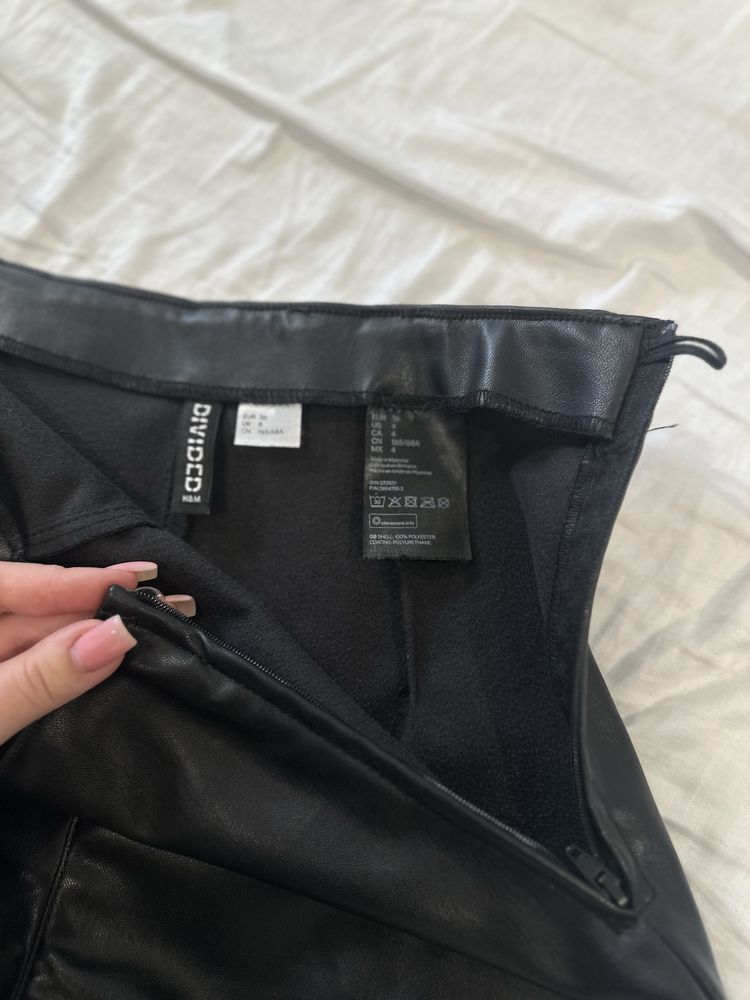 Шкіряні шорти H&M