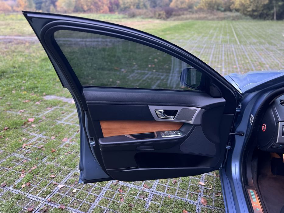 Jaguar Xf 2008 року