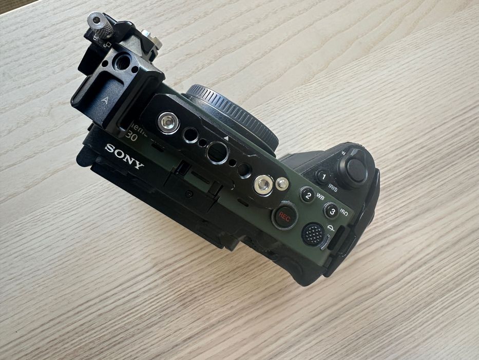 Sony fx30 + cage small rig
