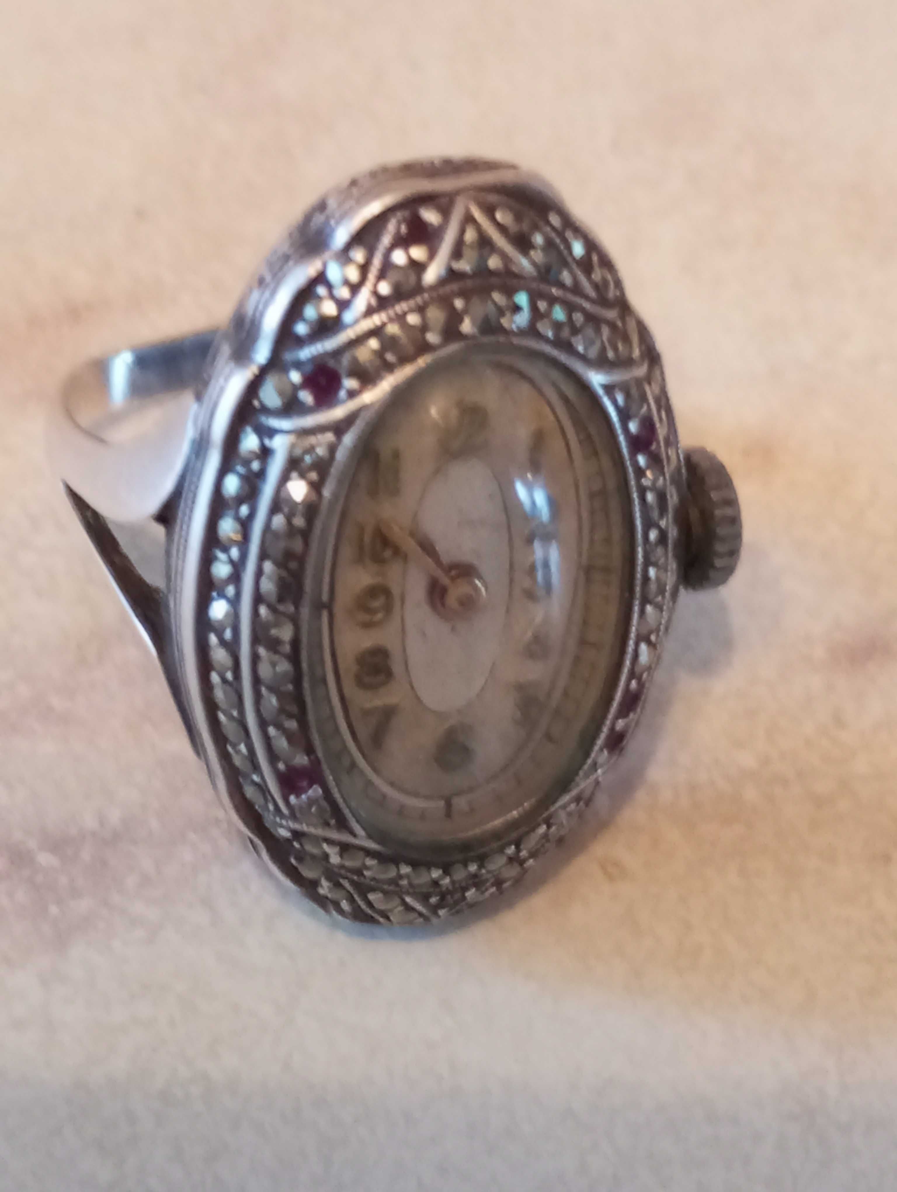 Винтажное серебрянное кольцо-часы