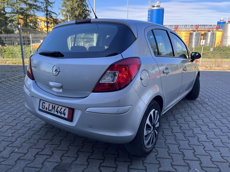 Opel corsa 1.2 Niemiec bardzo ladna niska cena