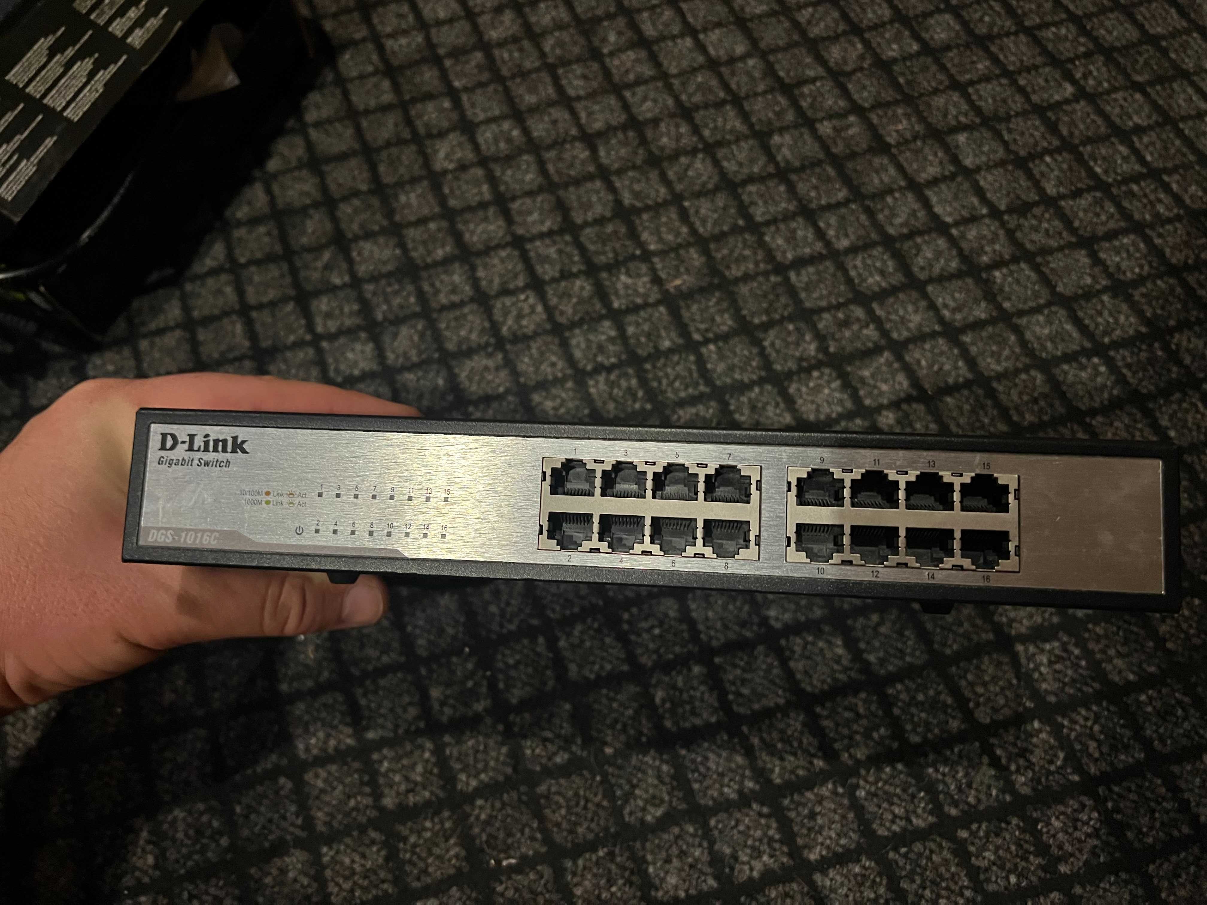 D-Link DGS-1016 Маршрутизатор, 2Гб, 16вх +DIR300 Wifi+ рабочий!