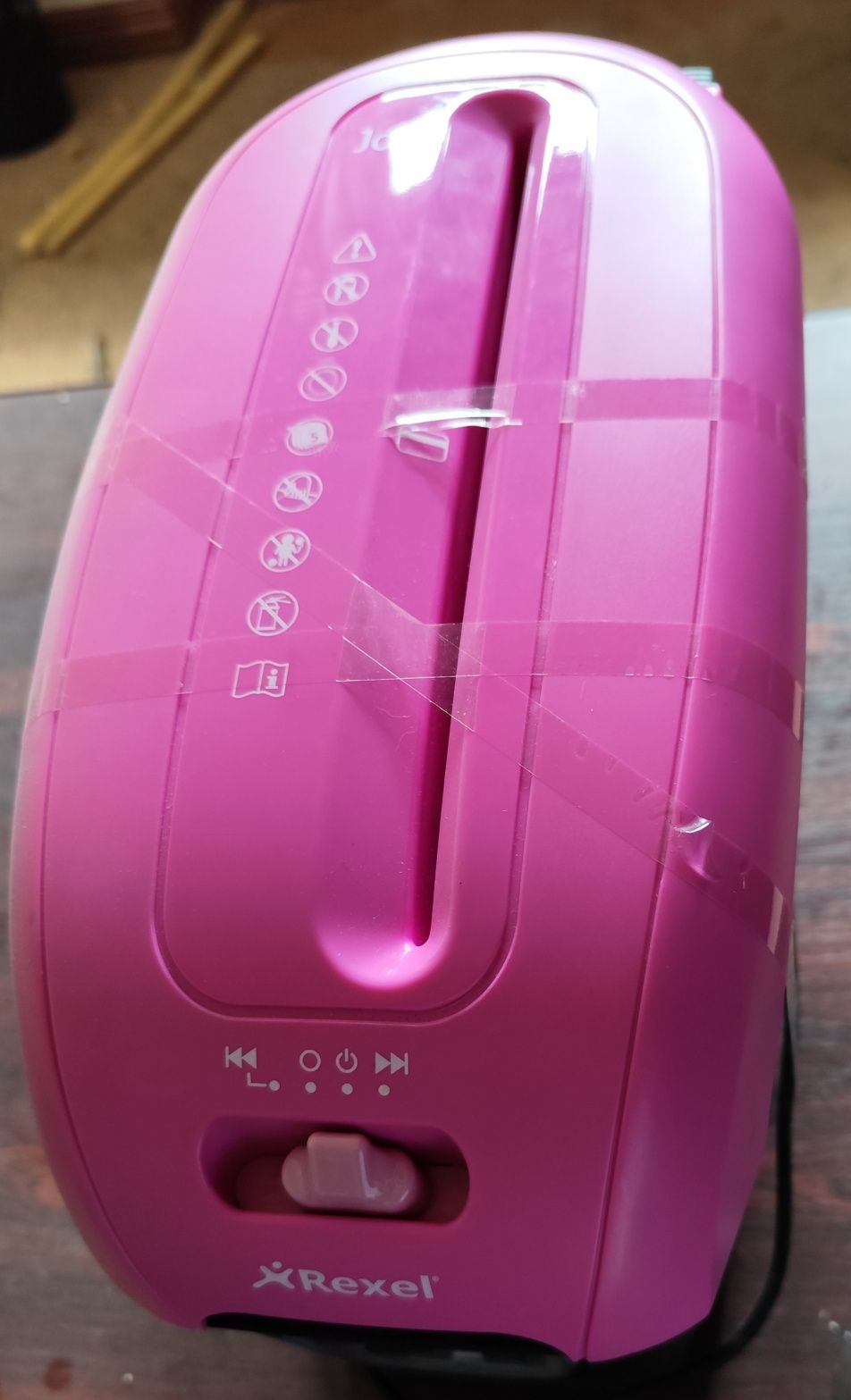 Продам шредер Rexel