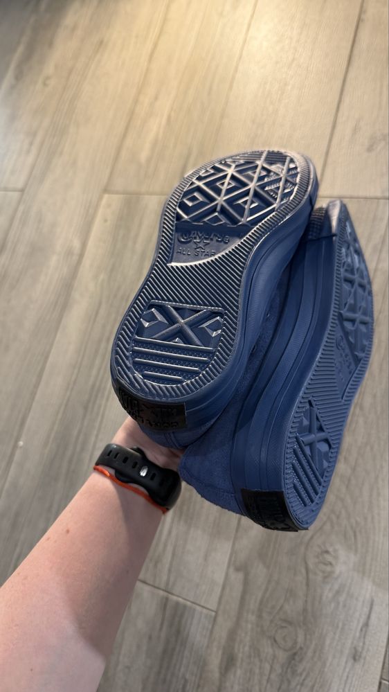 Нові кеди Converse