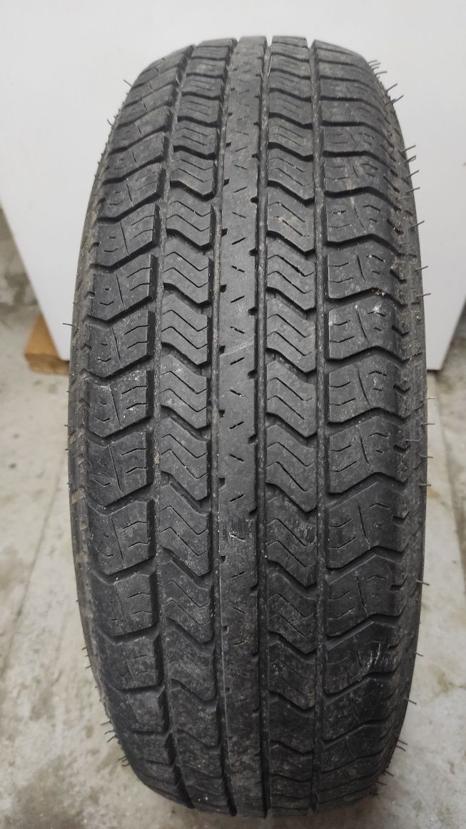 Pneu Roadstone 175/70 R13