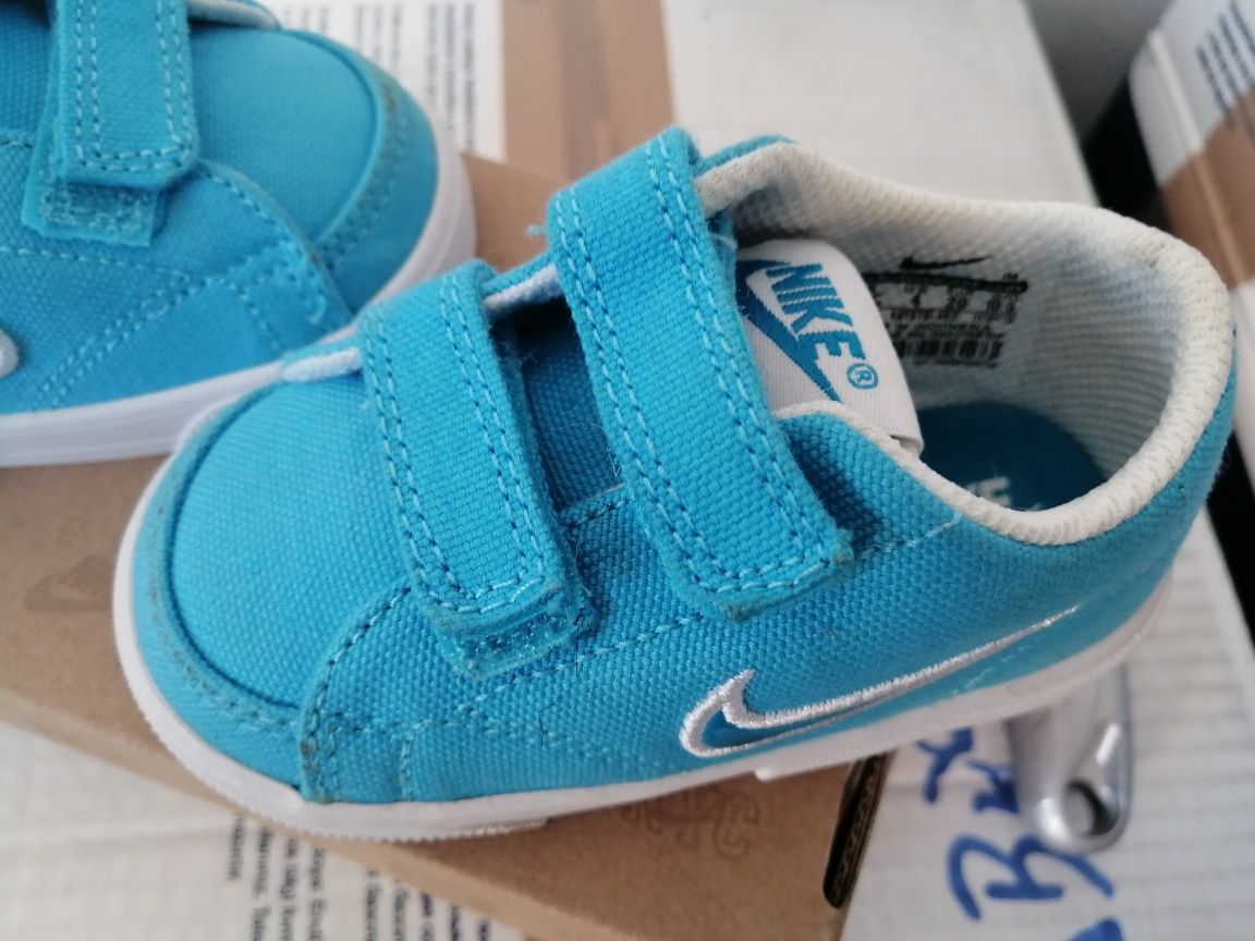 Sapatilhas Nike azuis