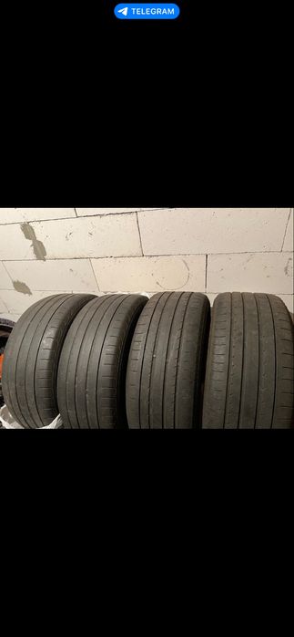 Продам комплект резини 235*50*18