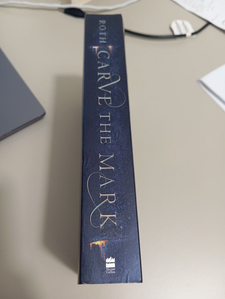 Carve the Mark - Veronica Roth