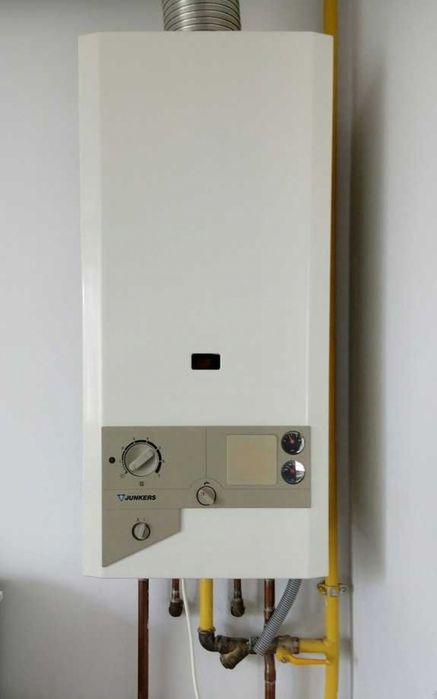 Piecyk Kocioł Gazowy Dwufunkcyjny Junkers typ ZW / ZS 20 KE obudowa
-