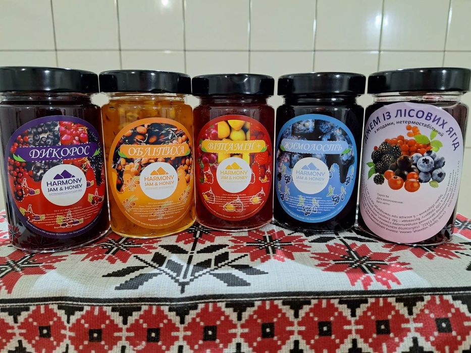 Джем із брусниці та вишні 400г