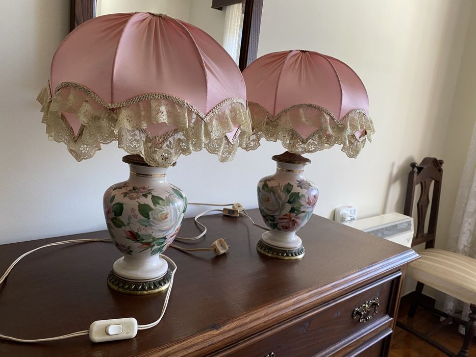 Lote de candeiros horrorosos