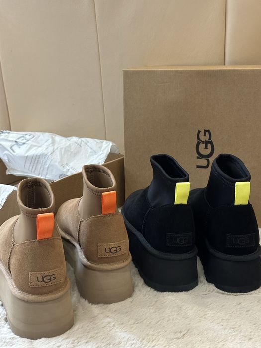 В наявності угги Ugg  Dipper Mini повністю  натуральні