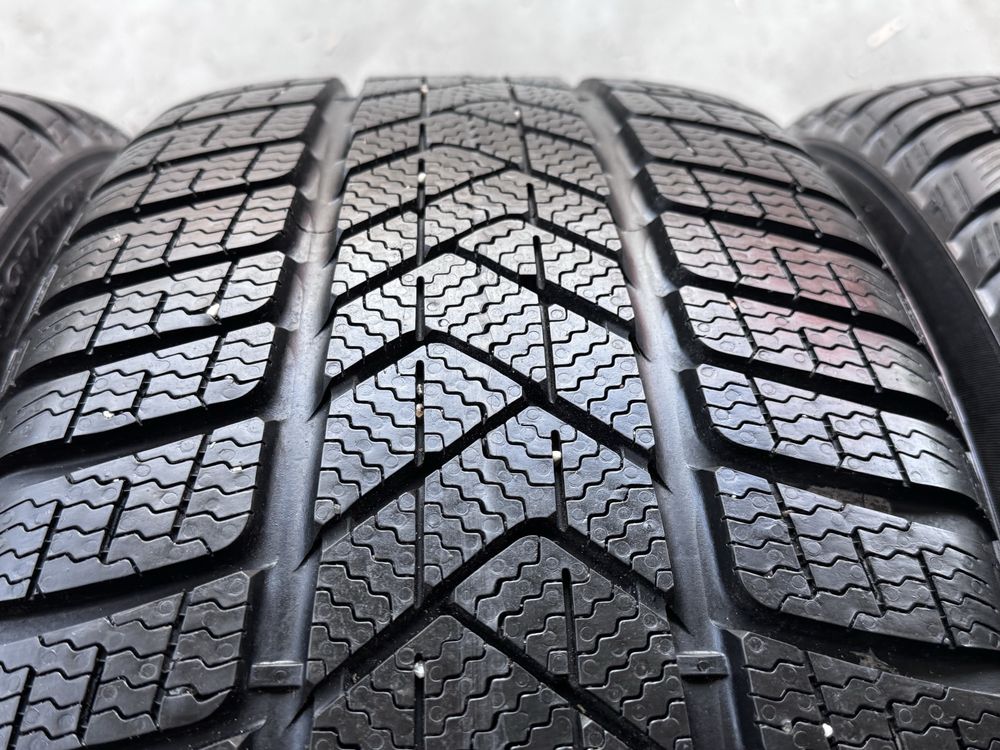 NOWE Pirelli Sottozero 3 245/40/18 Opony zimowe 2022r