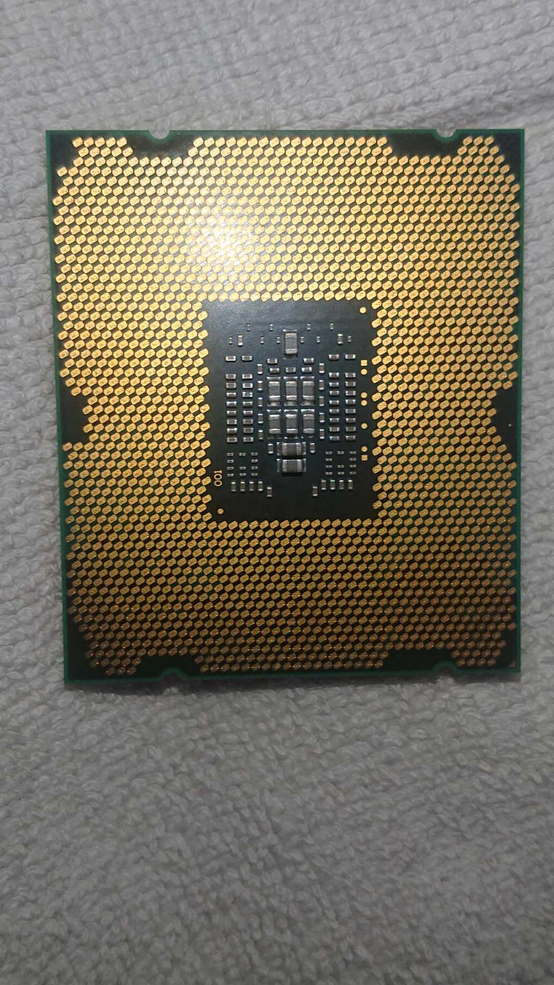 Intel Core i3-7100 3.9gHz (LGA1151), Xeon  E5-1620 (LGA2011)
