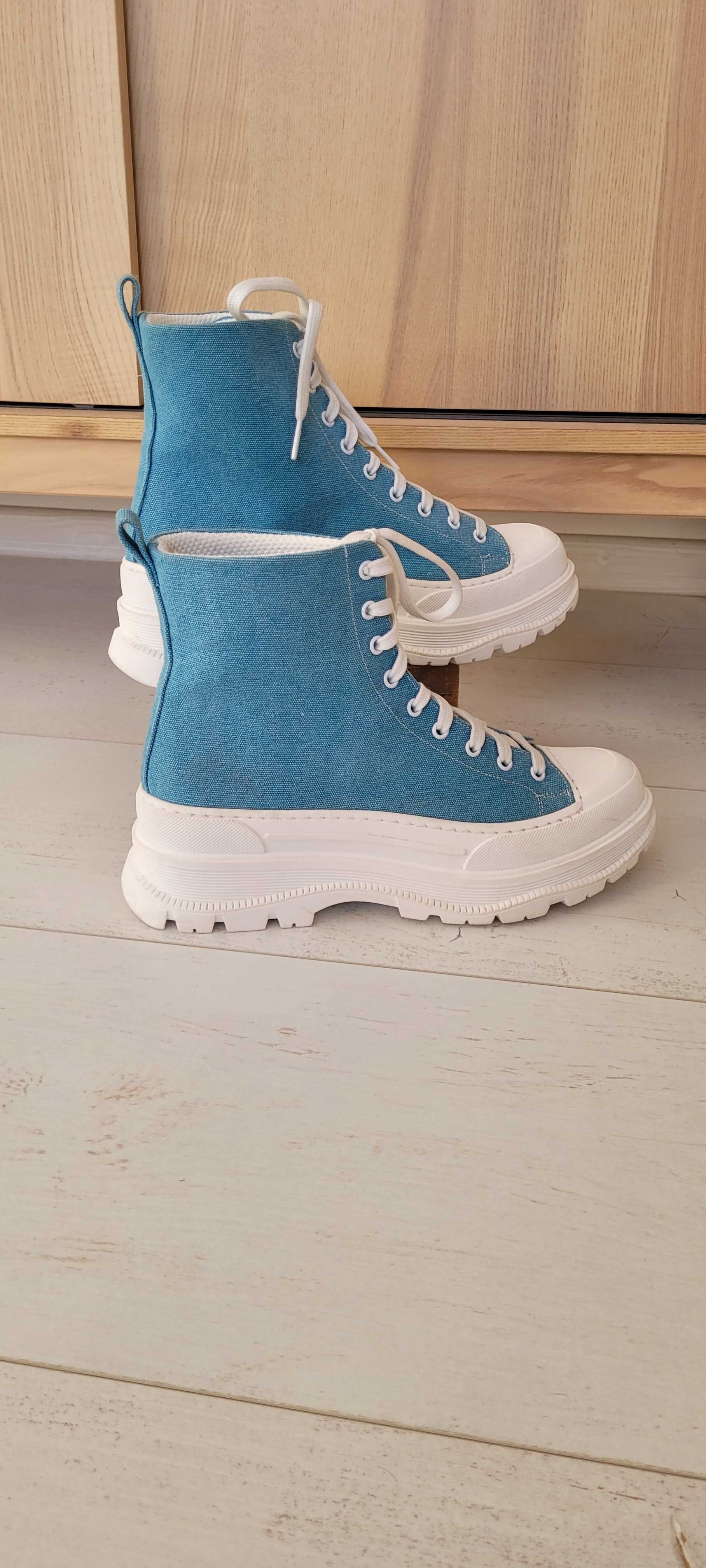 Niebieskie buty trampki wysokie włoskie L'Estrosa,rozmiar 39