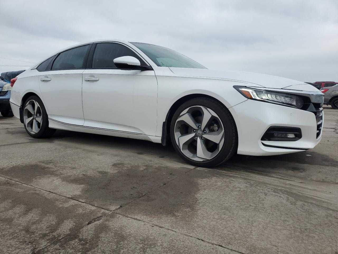 Honda Accord Touring 2019 usa