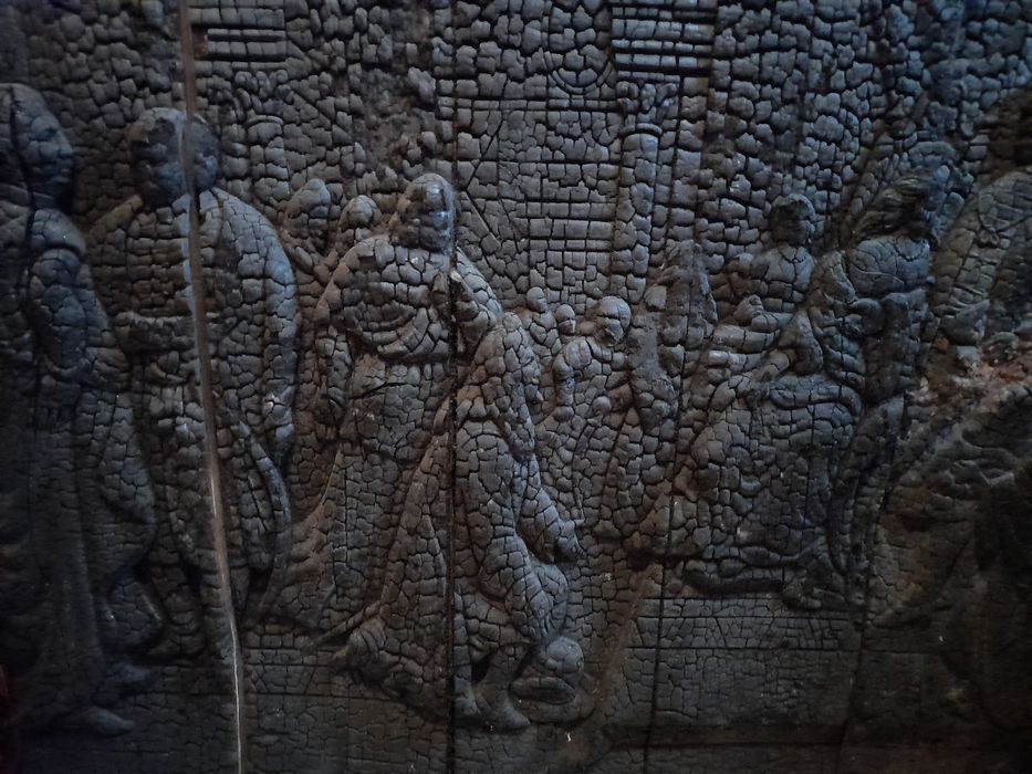 Zabytkowa płaskorzeźba