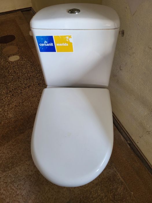 Унітаз Cersanit б/у