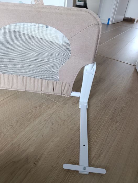 Barierka ochronna bramka do łóżka Lionelo Eva 150 cm beż