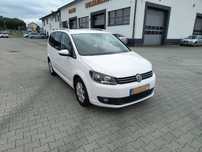 Volkswagen Touran 1.6 Tdi 2011 rok DSG