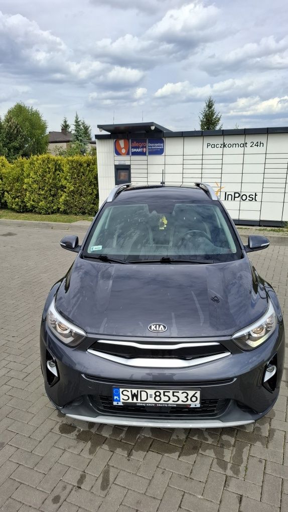 Kia Stonic 2017 / Październik