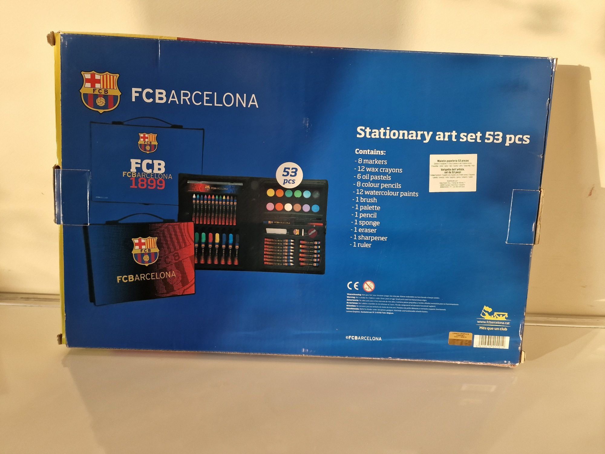 Kit de pintura de F C Barcelona.  Novo