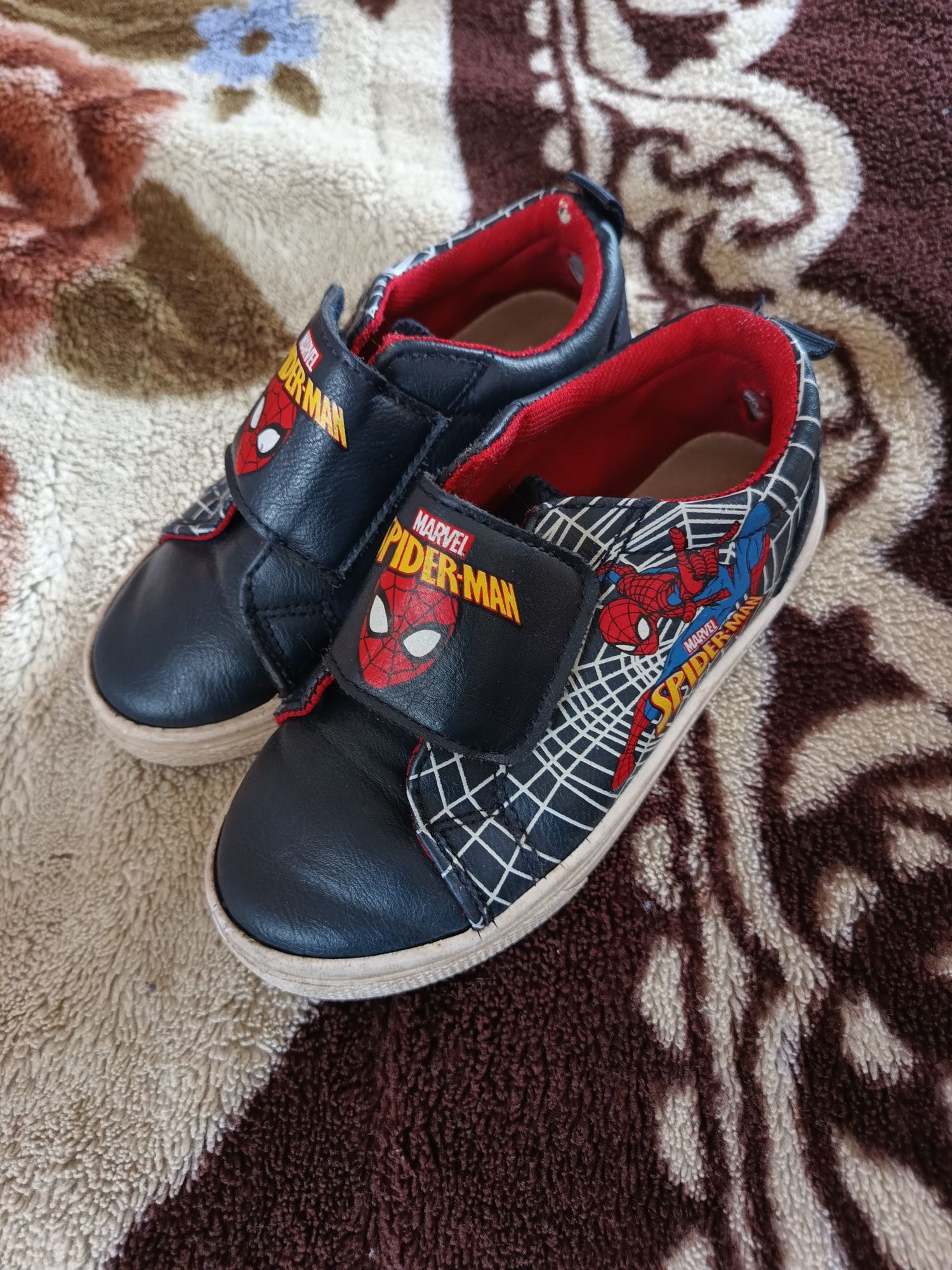 Buty Spiderman rozm.26