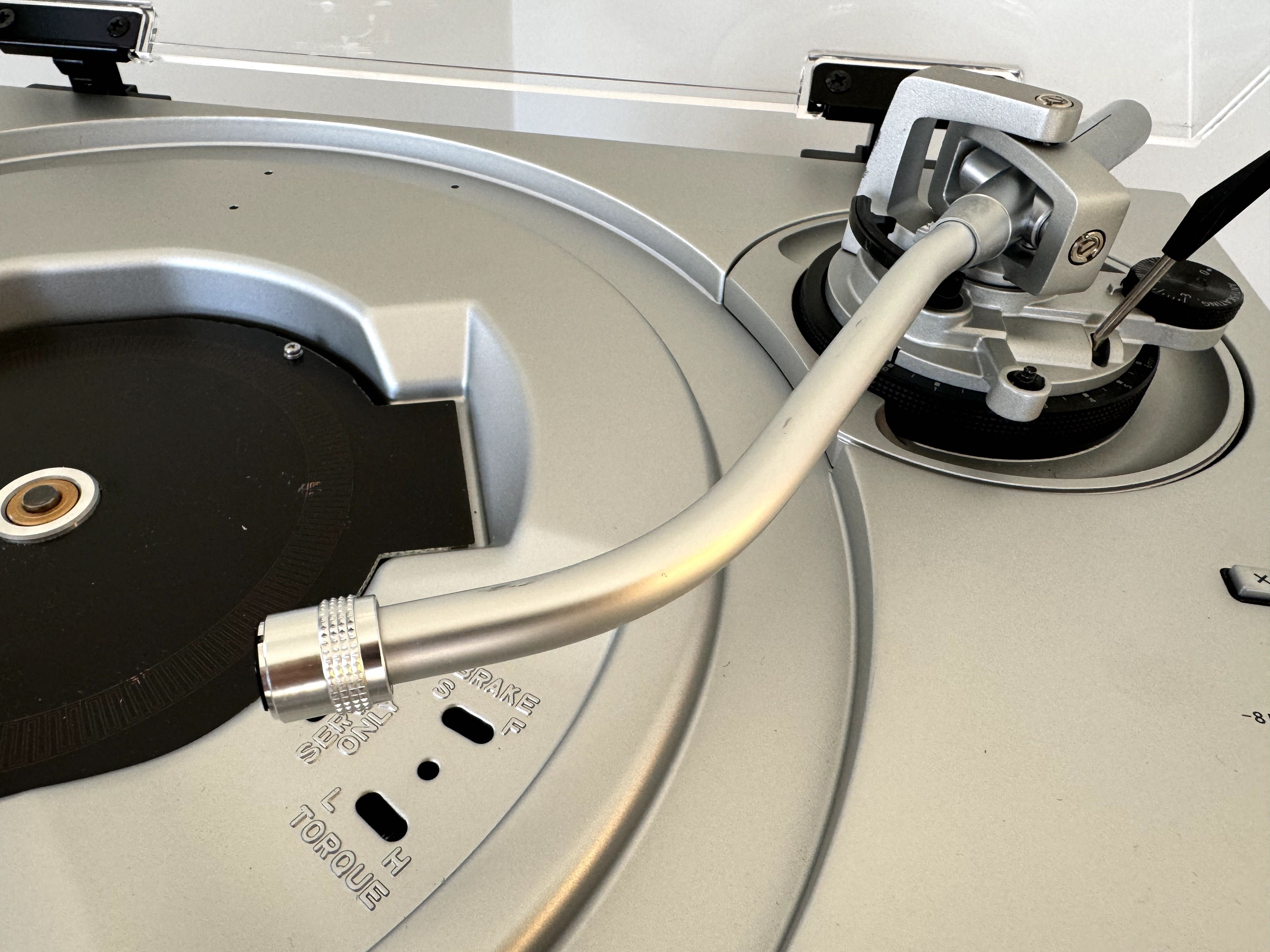 Gramofon Technics SL-1200 GR Made in Japan NIESPRAWNY