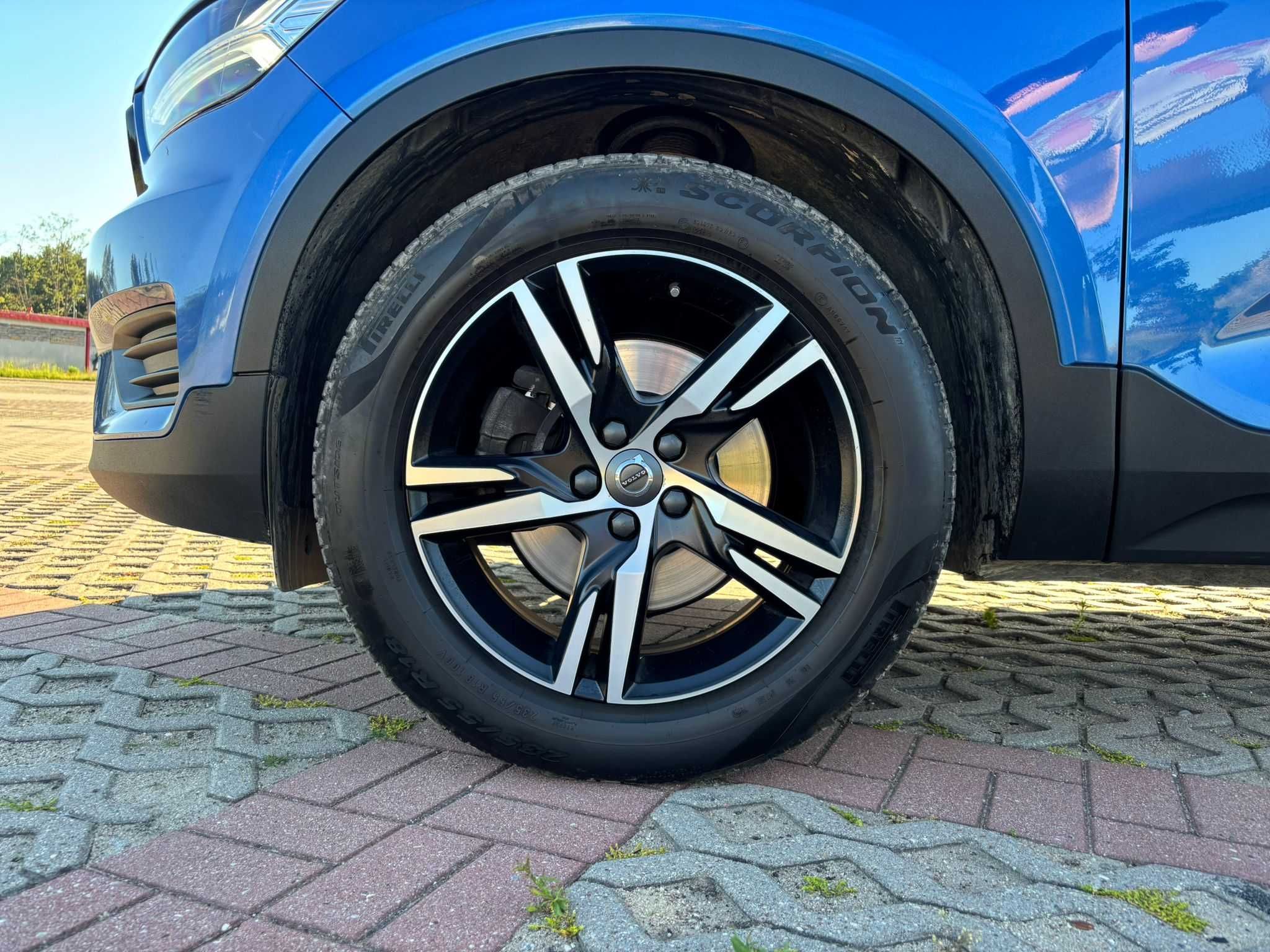 Volvo XC40 R-Design T4 AWD Benzyna